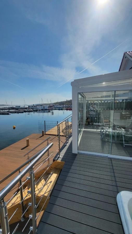 Seehaus Pippa Mit Sauna And Whirlpool Direkt Am See Mucheln Esterno foto